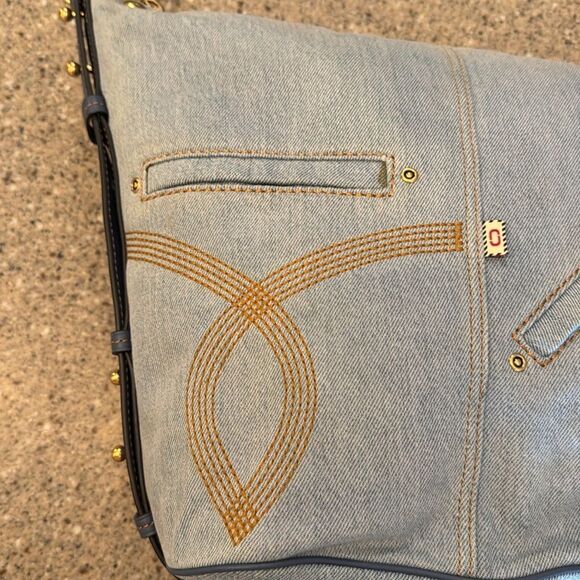 MARC JACOBS The Denim Sling Convertible Handbag - Picture 14 of 16